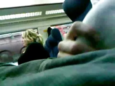 Undergiven ung babe Carolina Sweets deepthroats BBC och blir knullad hårt