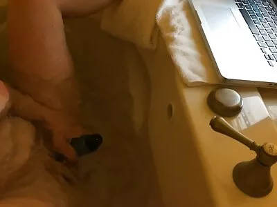 Bootylicious brunett blir grov anal efter en träningspass