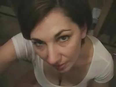 Athena Faris åker hårt som en riktig proffs
