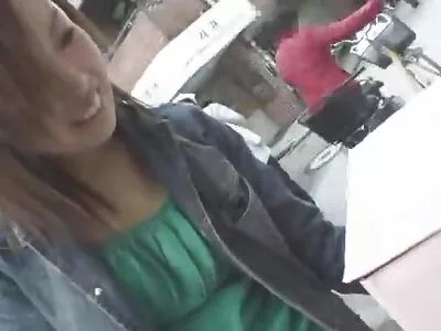 Styvmor Chanel Preston och unga Emily Willis har sex med pojkvännen Emily